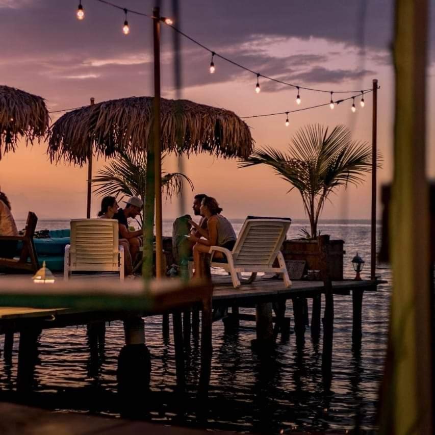 Barrbra Bnb Over The Sea Bocas del Toro Exterior foto